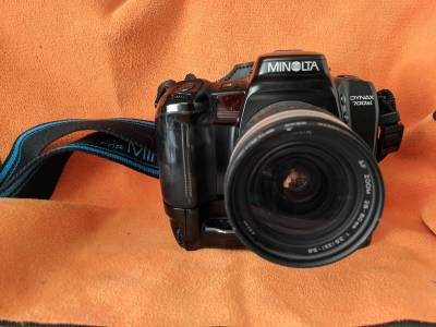camera_minolta_dynax_700si.jpg