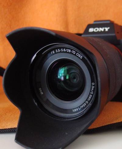 lens_sony_fe_28-70mm.jpg